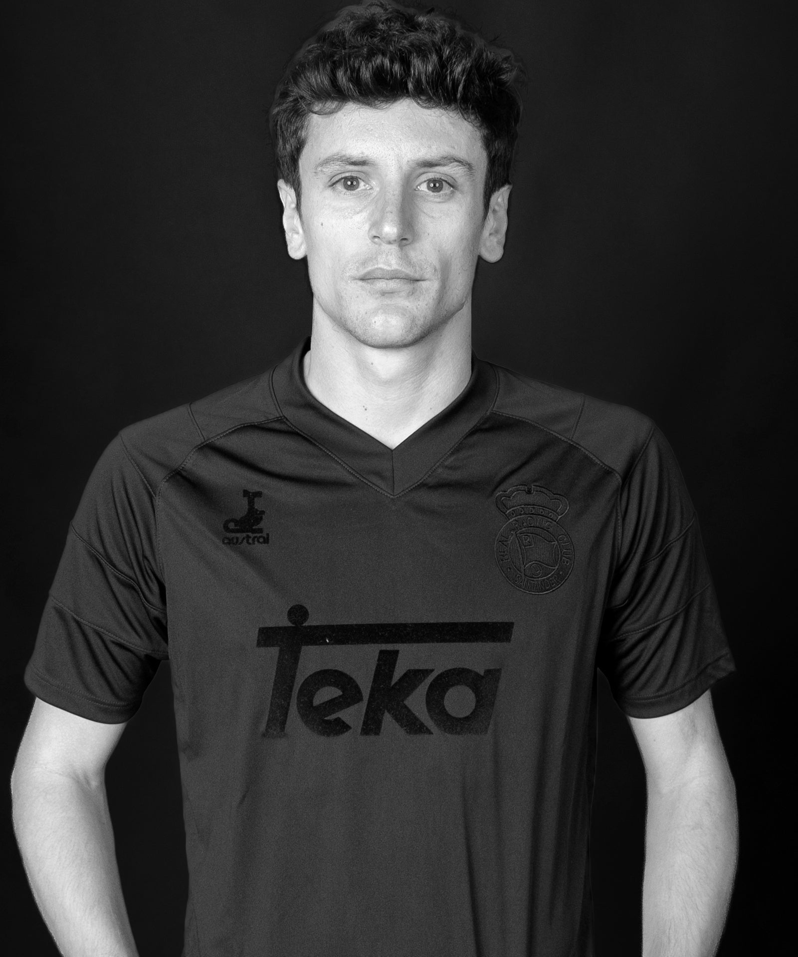 03retroblack_7f537ddb-e6a3-4c6a-ac79-f97953f8b51e.jpg