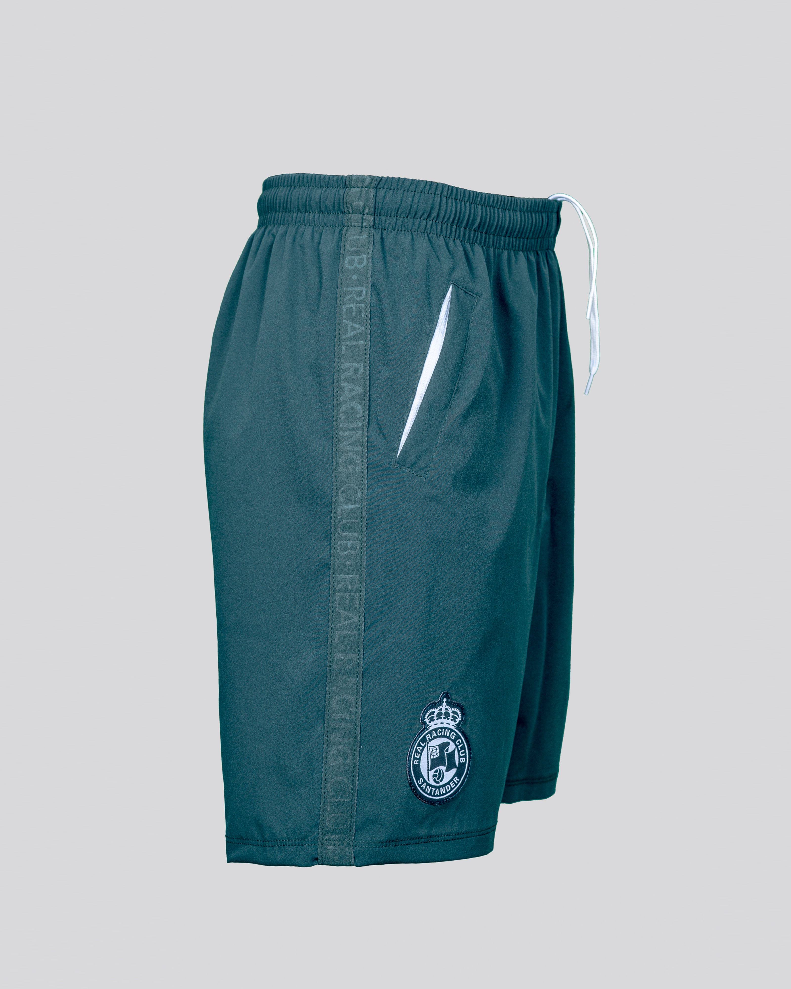PANTALÓN CORTO CASUAL JUGADOR 25/26