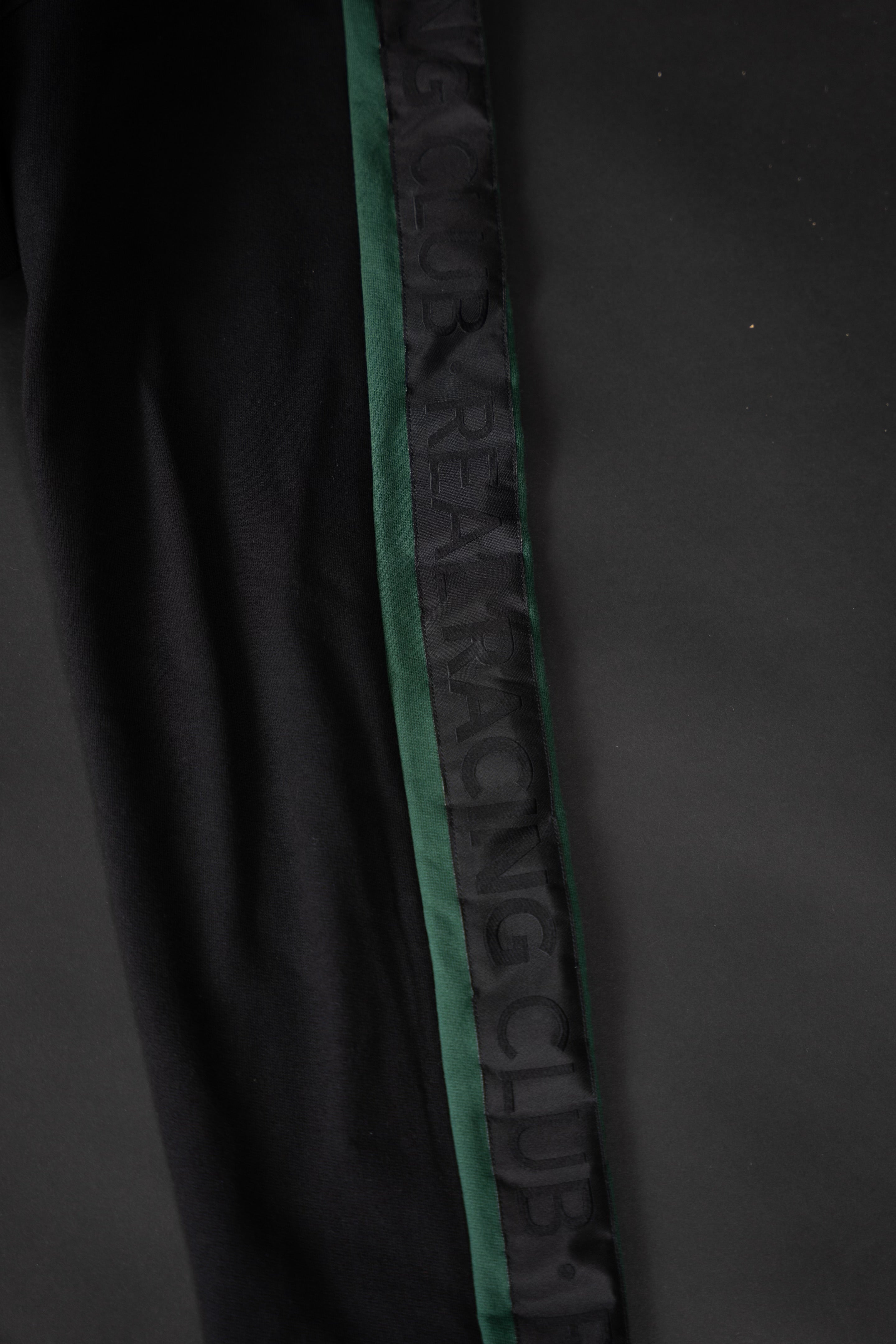 SUDADERA CAPUCHA BLACK