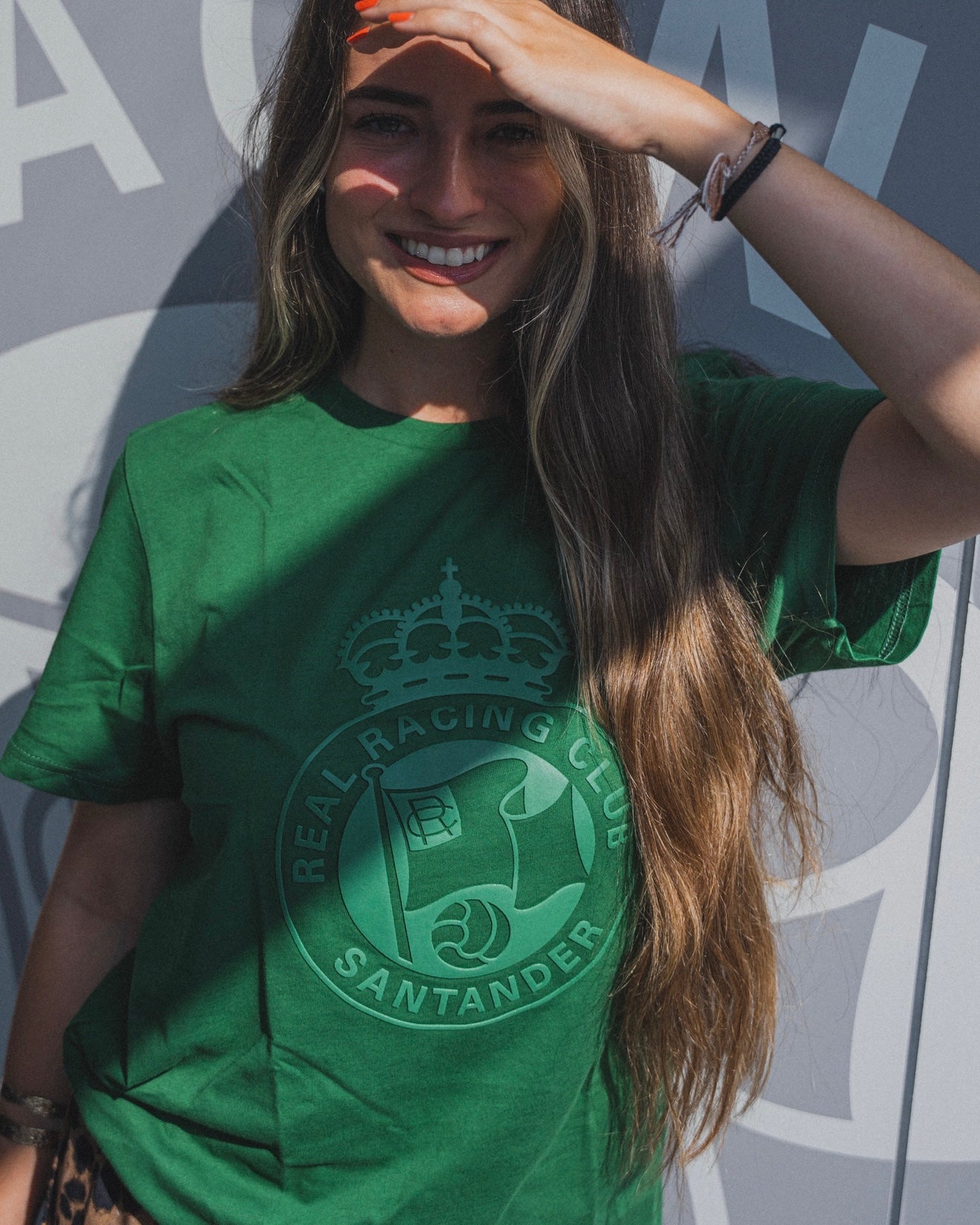 CAMISETA VERDE ESCUDO