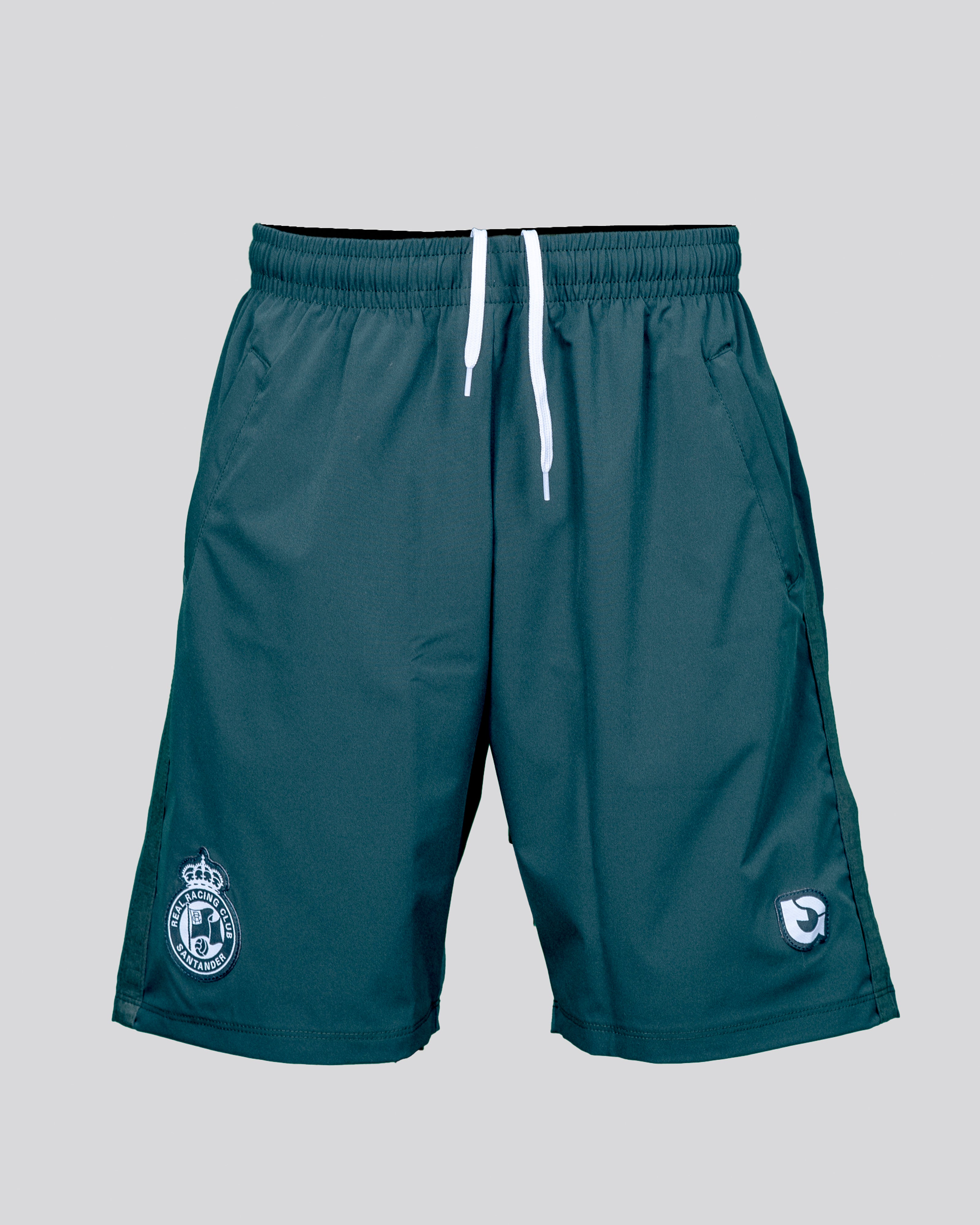 PANTALÓN CORTO CASUAL JUGADOR 25/26