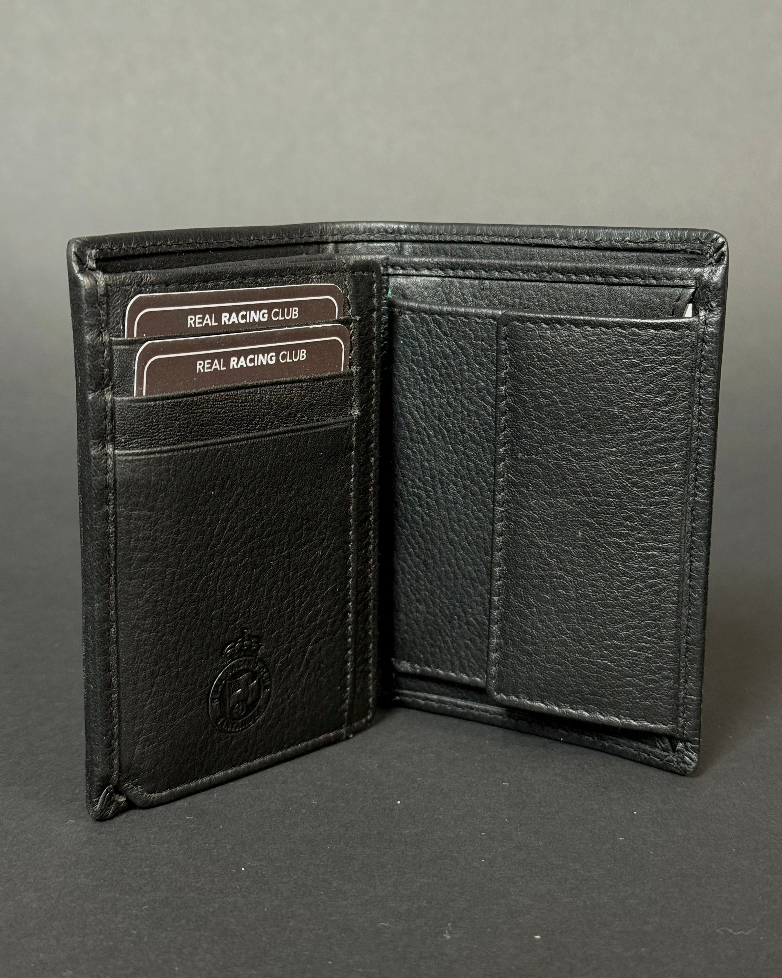 BILLETERA CLASICA CON MONEDERO LOGO METALICO