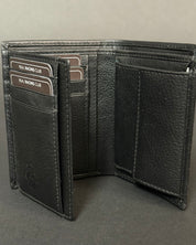 BILLETERA CLASICA CON MONEDERO LOGO METALICO