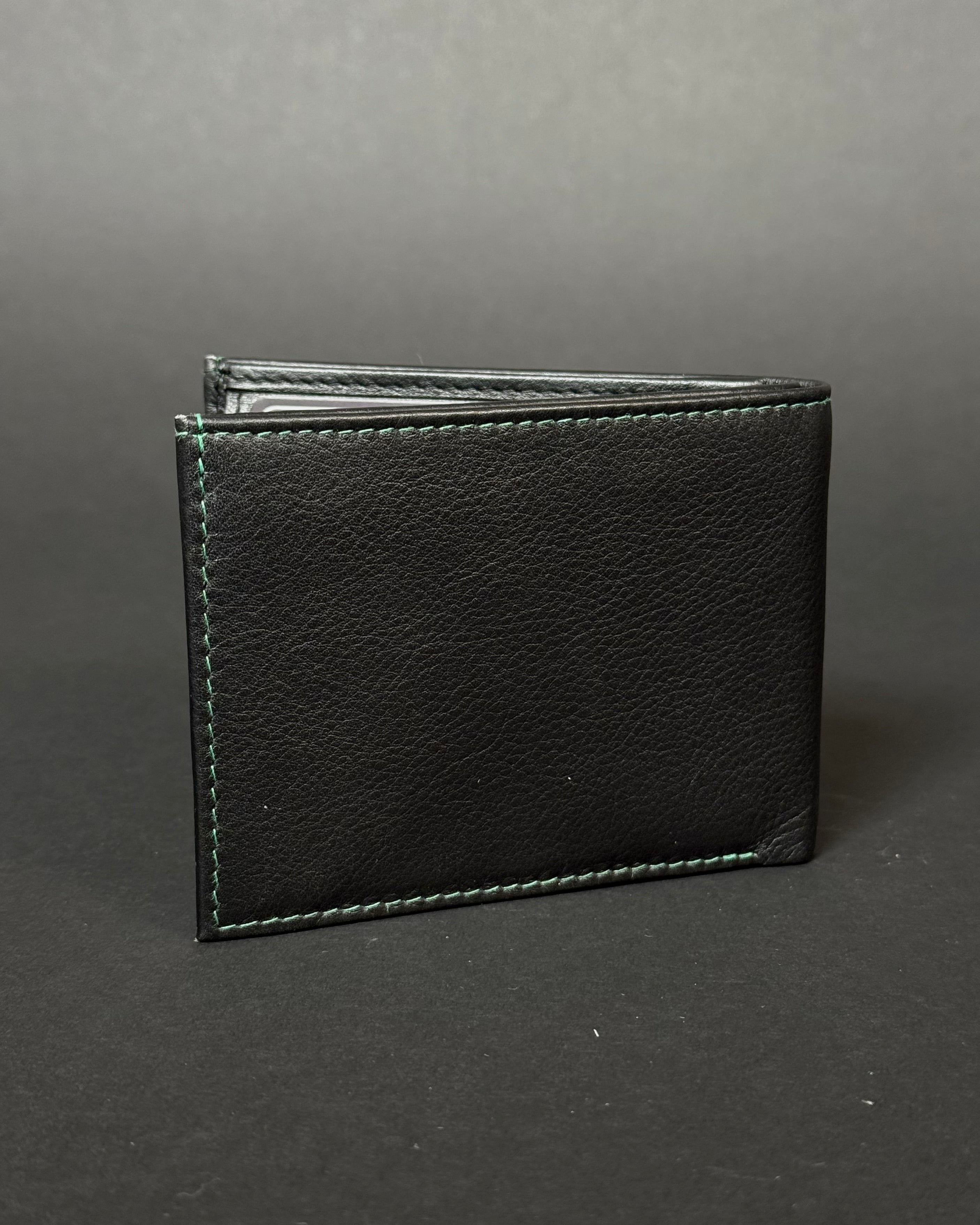 BILLETERA AMERICANA MONEDERO LOGO METÁLICO