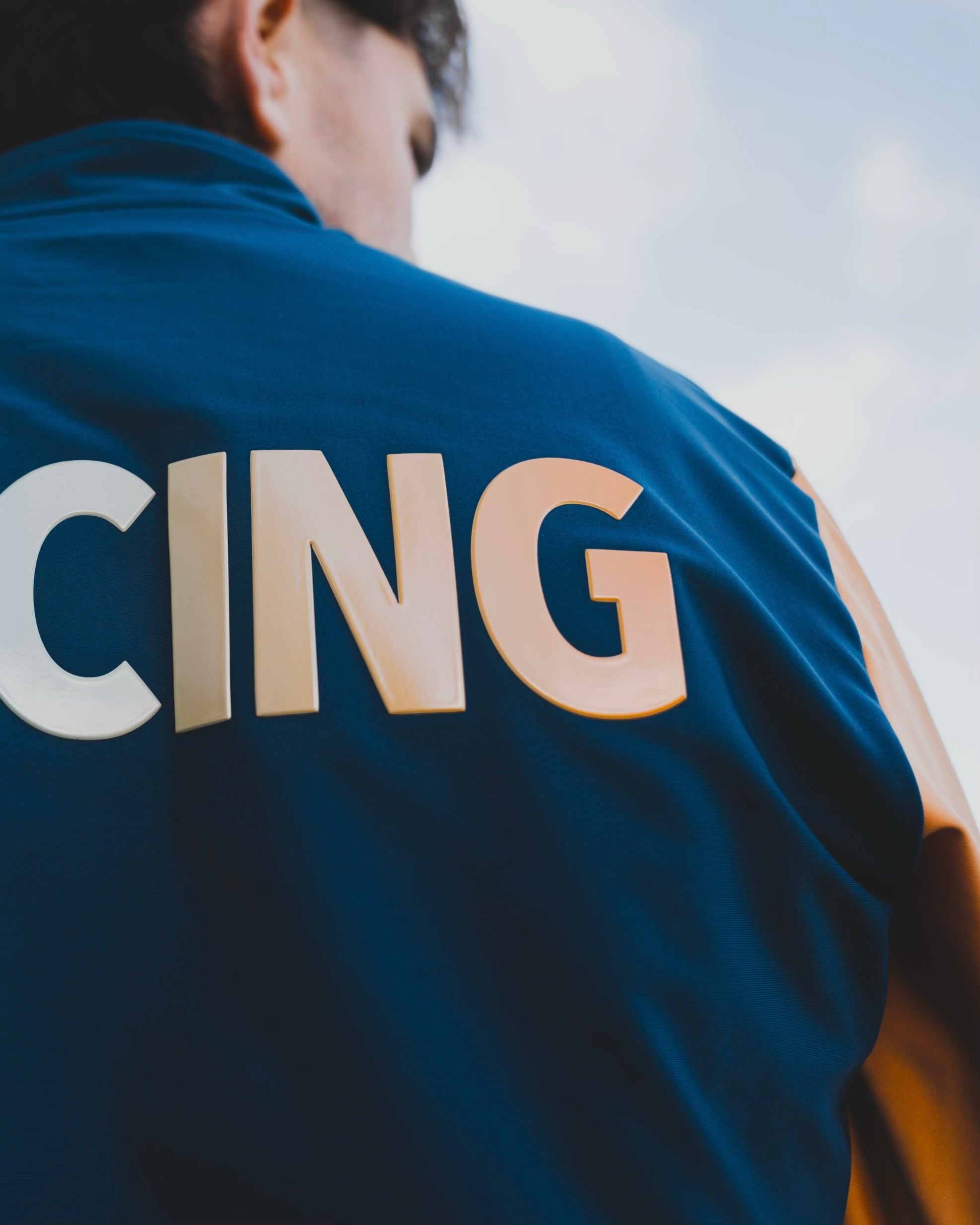 CHAQUETA PRE-PARTIDO 3ª EQUIPACIÓN INFANTIL